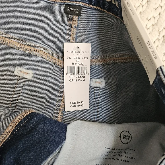 American Eagle Strigid Mom Jean - Picture 3 of 7